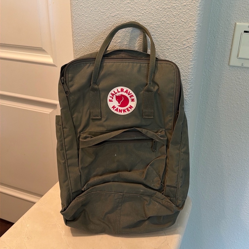 Green Fjallraven Kanken backpack
